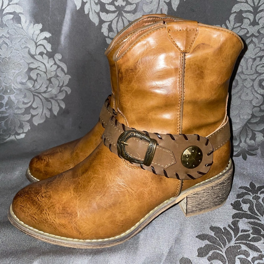 Pierre Dumas Women's Western Ankle Boots Size 8